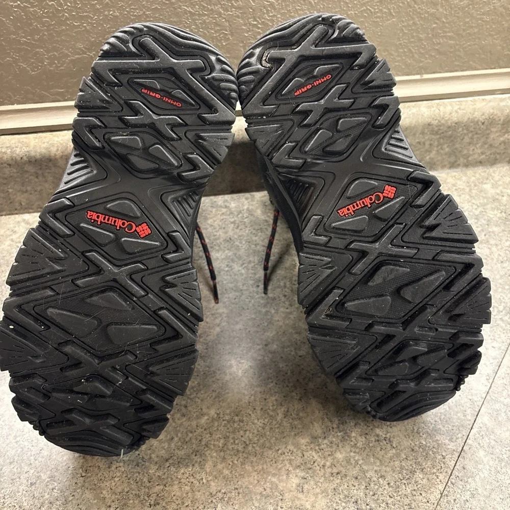 Columbia 200 Gram Snow Boots Men's Sz 7 Black TechLite Omni Grip Waterproof